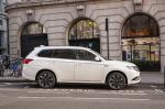 Mitsubishi Outlander PHEV 2015 года (UK)